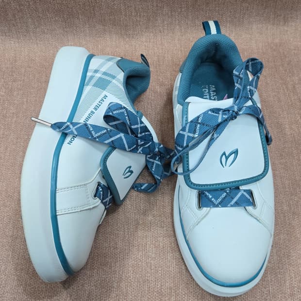 마스터바니 에디션 235mm- 여성 스파이크 리스 골프화