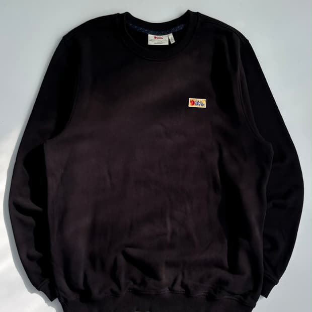 [L] 피엘라벤 바르닥 블랙 맨투맨 스웻셔츠