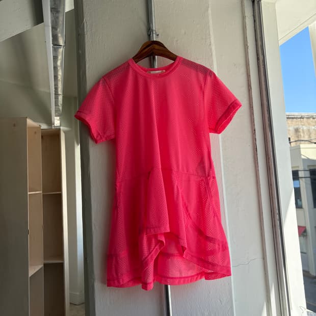 꼼데가르송 비대칭 티셔츠