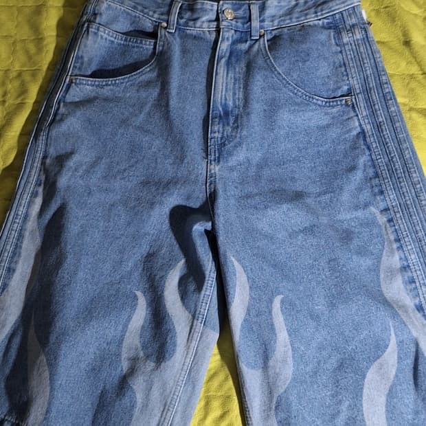 아디다스 파이어버드 플레임 인페르노 버뮤다 팬츠