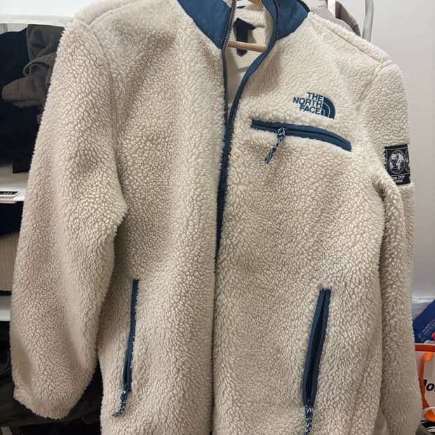 노스페이스 후리스