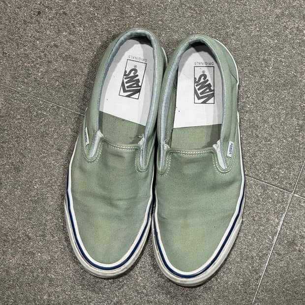 300) 반스 볼트 슬립온