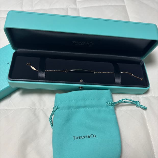 [미착용 새상품] 티파니앤코 T 스마일 팔찌 로즈골드 미디움