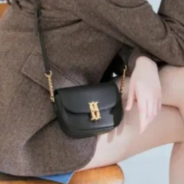 제이에스티나 미니백