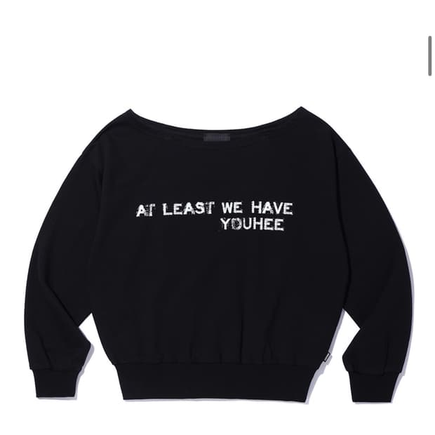 유희 오프숄더 맨투맨