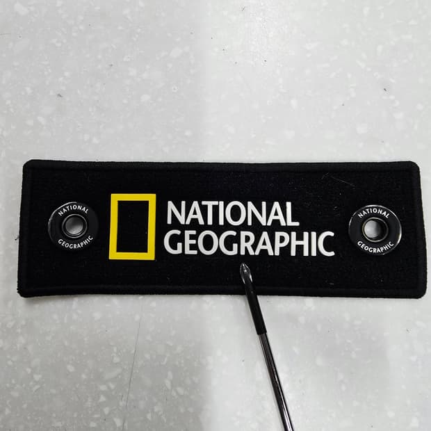 내셔널지오그래픽 블랙 패치 와팬