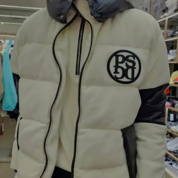 파사디 패딩 미착용