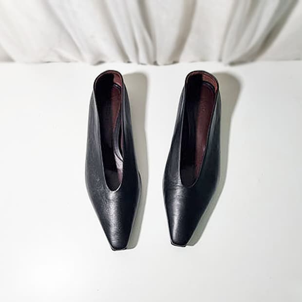 보테가베네타 아몬드 플랫 215