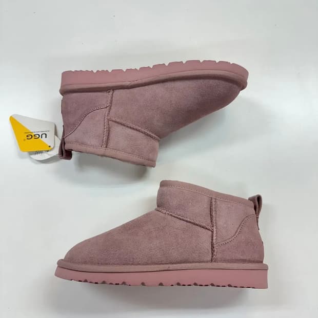 Ugg 핑크숏부츠 245