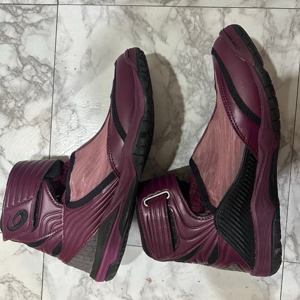 키코 코스타디노브 아식스 젤넵샤