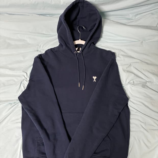 아미 후드티