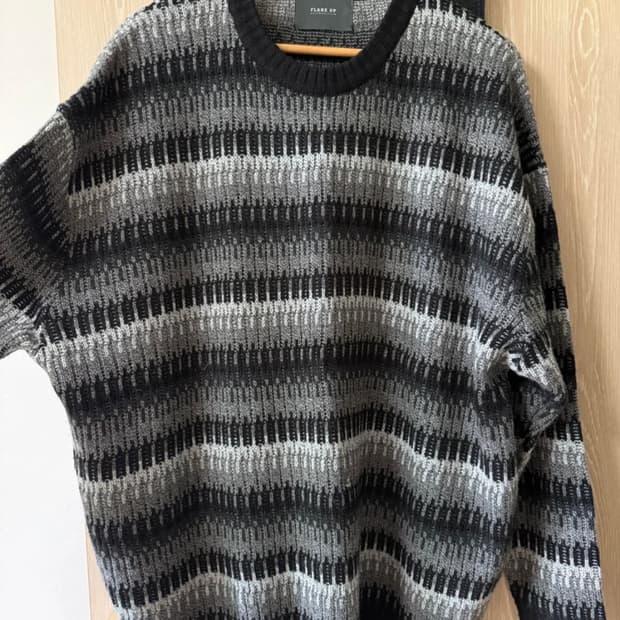 플레어업 오버핏 니트