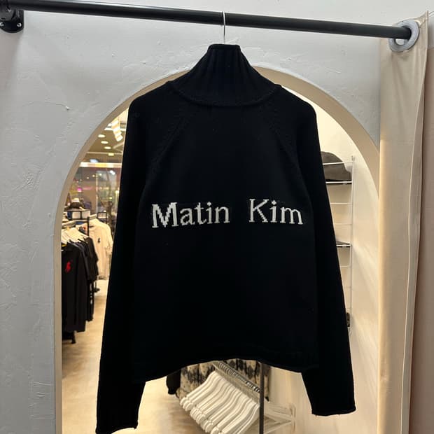 마뗑킴 빅로고 니트집업