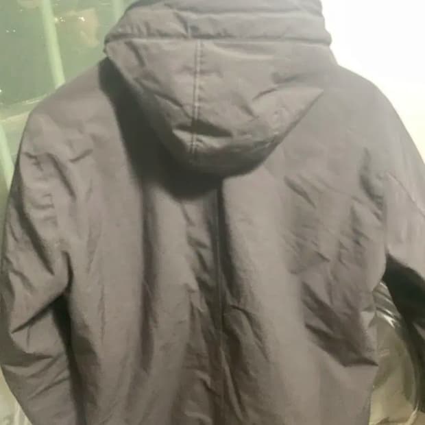 스톤 아일랜드 경량 패딩