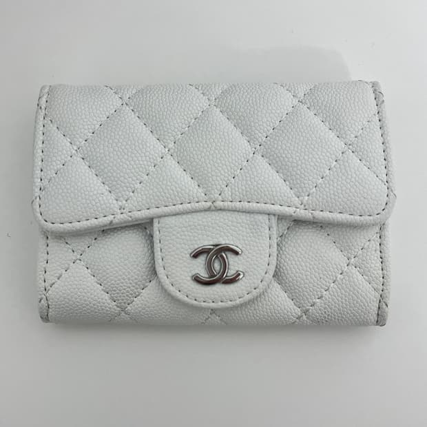 새상품) 샤넬 클래식 카드지갑 화이트