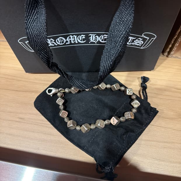 크롬하츠 다이스 비즈 팔찌