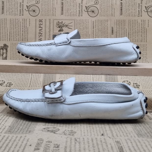 토즈 레더 여성드라이빙로퍼36.5 240