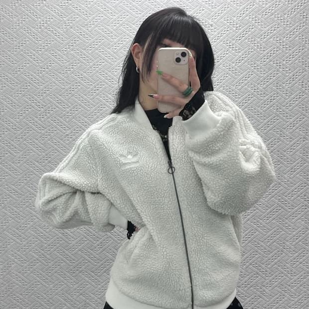 아디다스 캐주얼 폭닥 스노우 양털 후리스 자켓 100 C09095