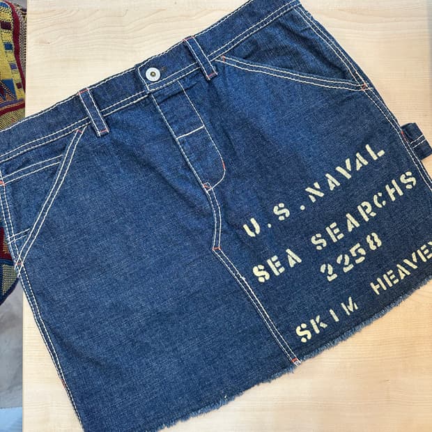 Old betty's 중청 프린트 화이트 스티치 미니 데님 스커트