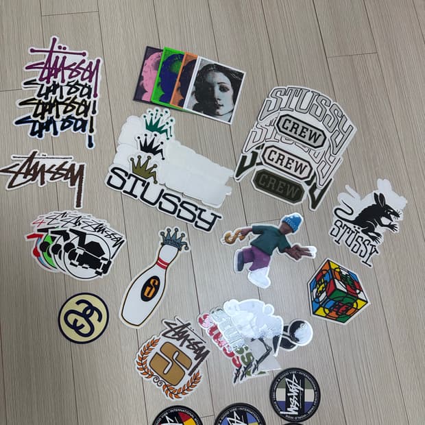 스투시 스티커