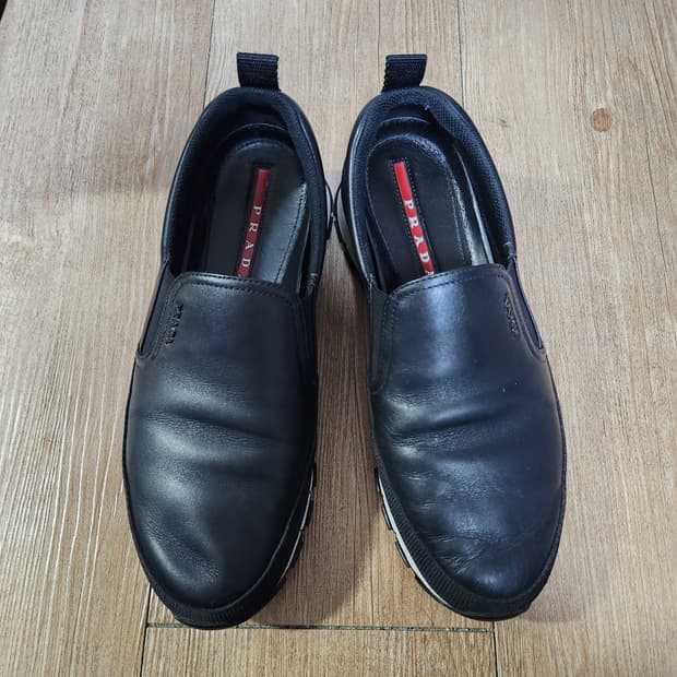 프라다 가죽 슬립온 265