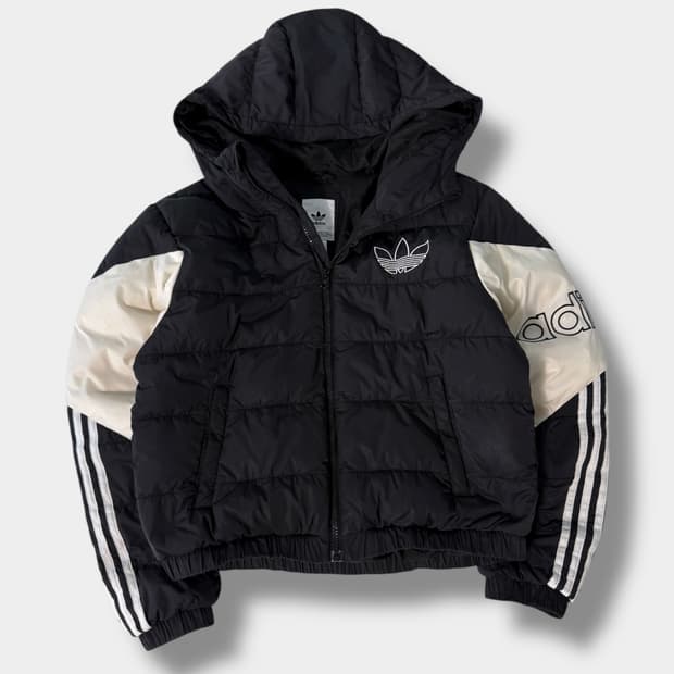 아디다스 오리지널 구스다운 검흰 배색 제니 후드 숏 패딩 