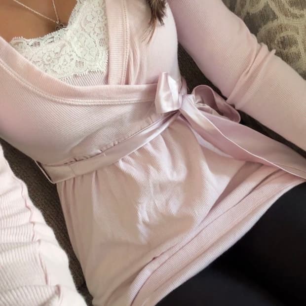 Hollister 베이비돌 롱슬리브 탑