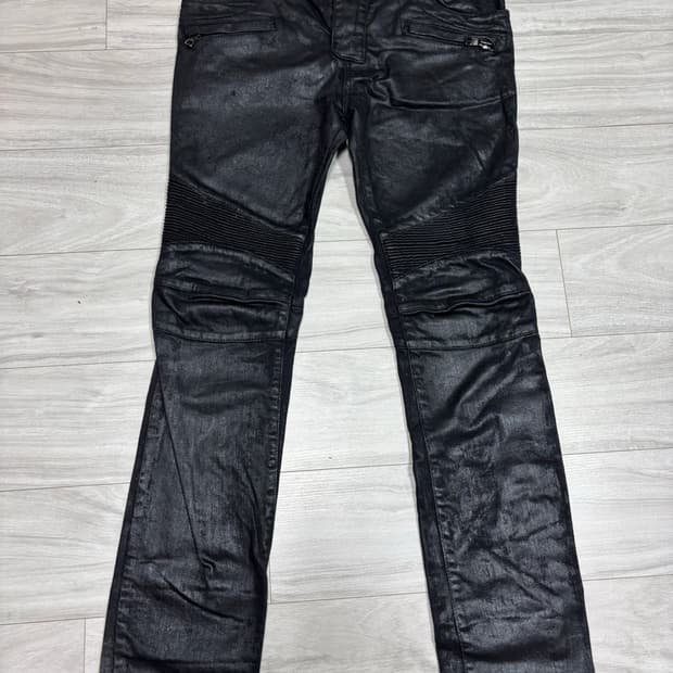 BALMAIN 블랙 데님 팬츠 