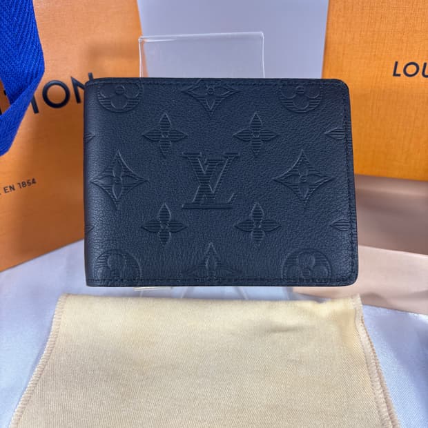 (새상품급/정품)루이비통 멀티플 섀도우 반지갑 블랙