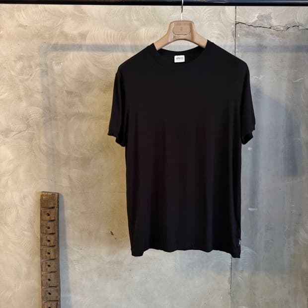 아르마니 꼴레지오니 티셔츠 슬림100