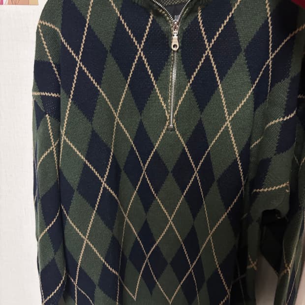 가고일 반집업 니트