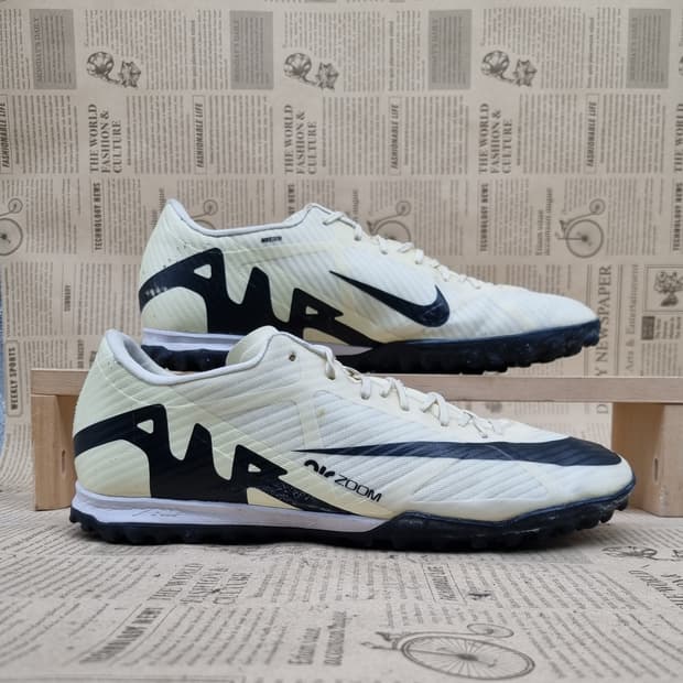 나이키 머큐리얼아카데미 풋살화 실사이즈275