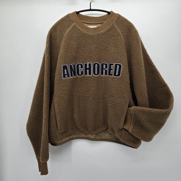 STUDIO TOMBOY ANCHORED 뽀글이 브라운 맨투맨