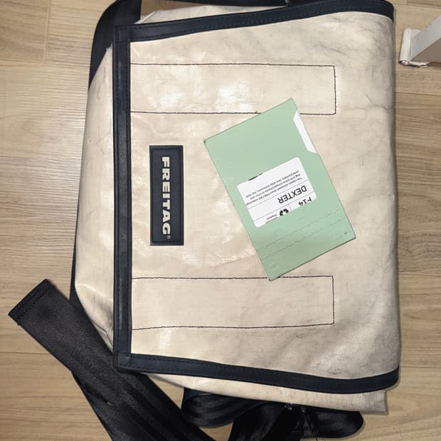 FREITAG 프라이탁 덱스터 메신저백 F14 Dexter 아이보리크림