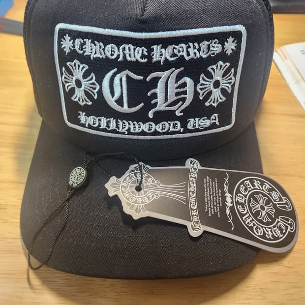 크롬하츠 할리우드 모자