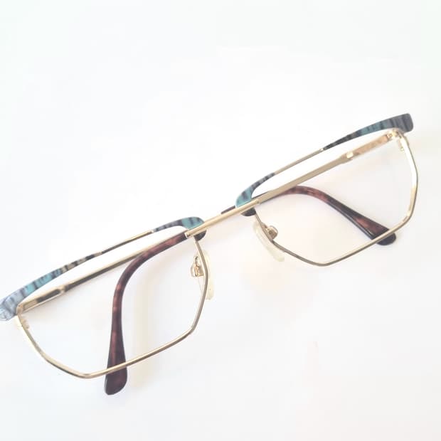 재입고  90's 레트로 골드 다각 포인트 안경테 190