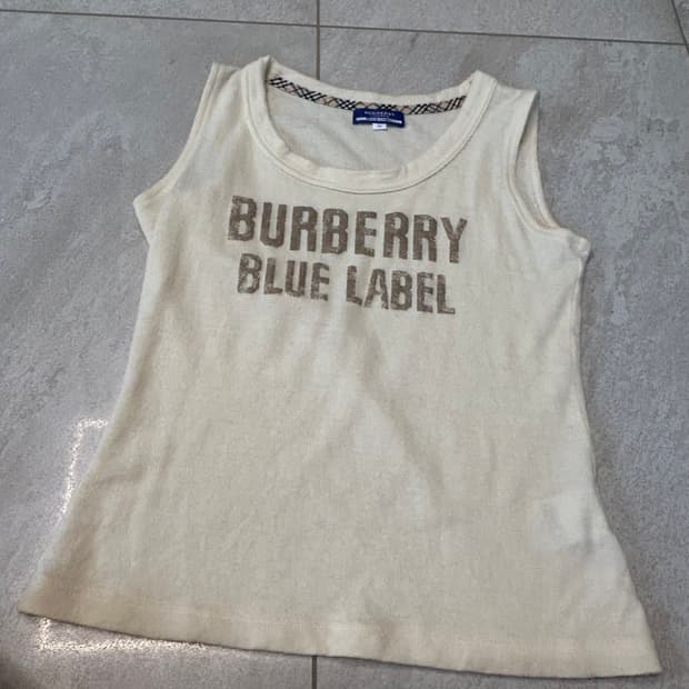 버버리 블루라벨 민소매