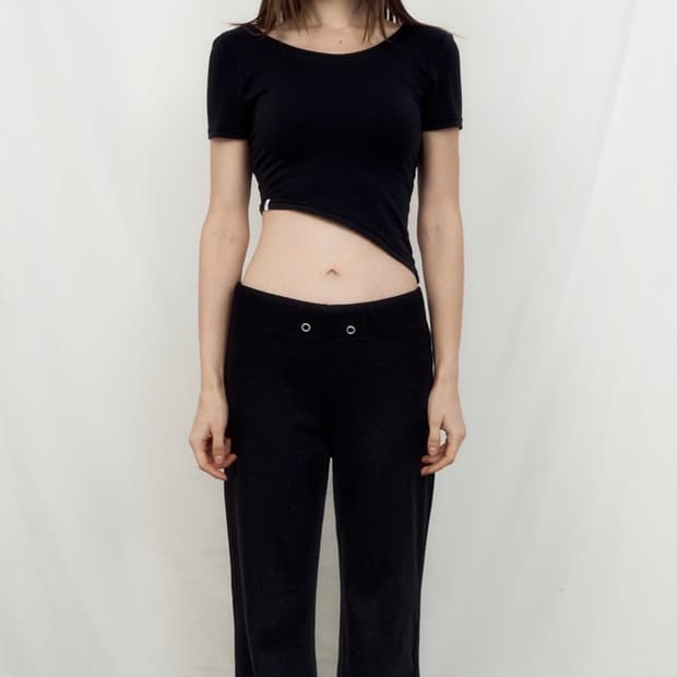 Chakraon 차크라온 Unbalance Cut-Out Top