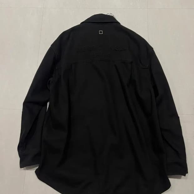 우영미 엠보싱 자켓