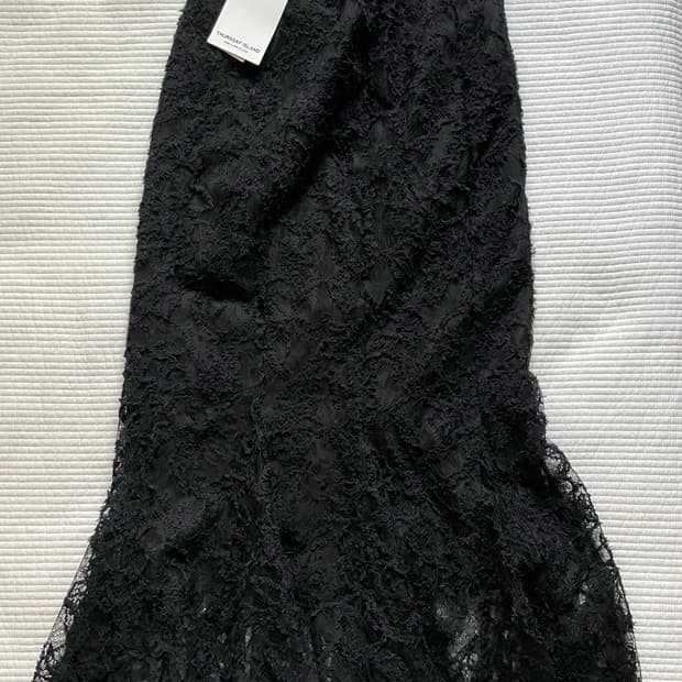 [택O 새 상품] 써스데이 아일랜드 레이스 머메이드 라인 스커트