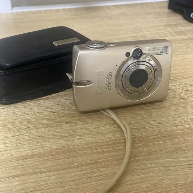 캐논 빈티지 카메라 익서스 750