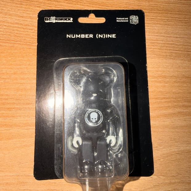 베어브릭 넘버나인 100% 사이즈
