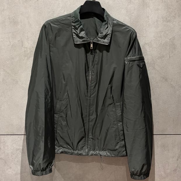 52/프라다 삼각로고 나일론 바람막이