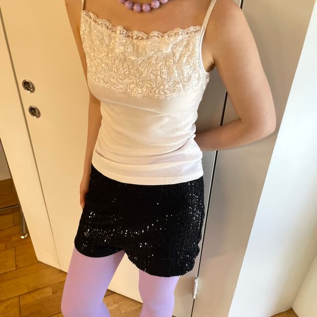 lace sleeveless