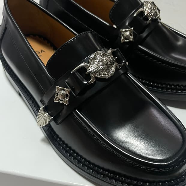 [37.5] Toga pulla 토가 퓰라 메탈 로퍼