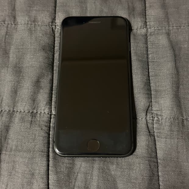 아이폰8 블랙 64기가 배터리100%