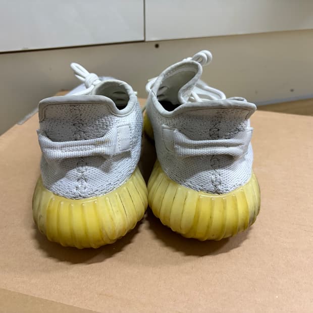 아디다스 이지부스트 트리플 화이트