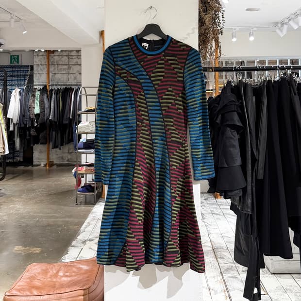 미쏘니 멀티 컬러 스트라이프 니트 원피스