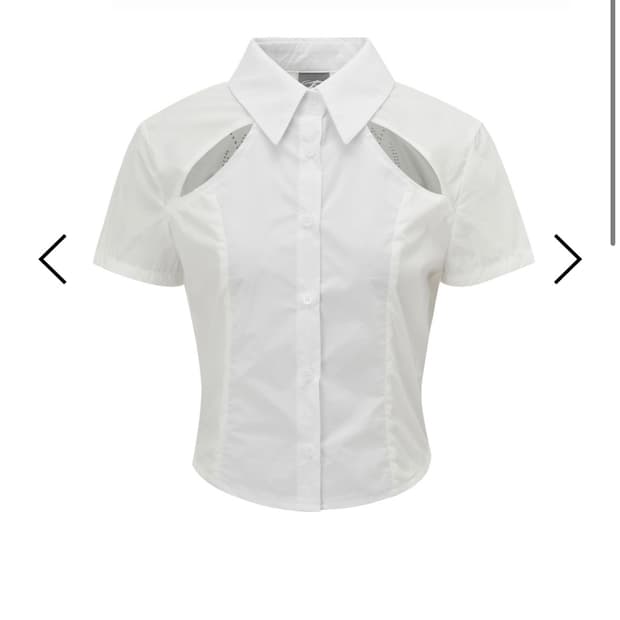 허그유어스킨 컷아웃 화이트 셔츠 Cut-out nylon shirts