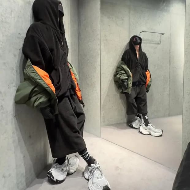 발렌시아가 24SS 타월링 후드 버뮤다 셋업